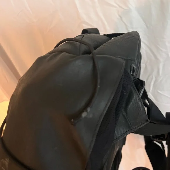 The North Face Black Backpack - Picture 6 of 6